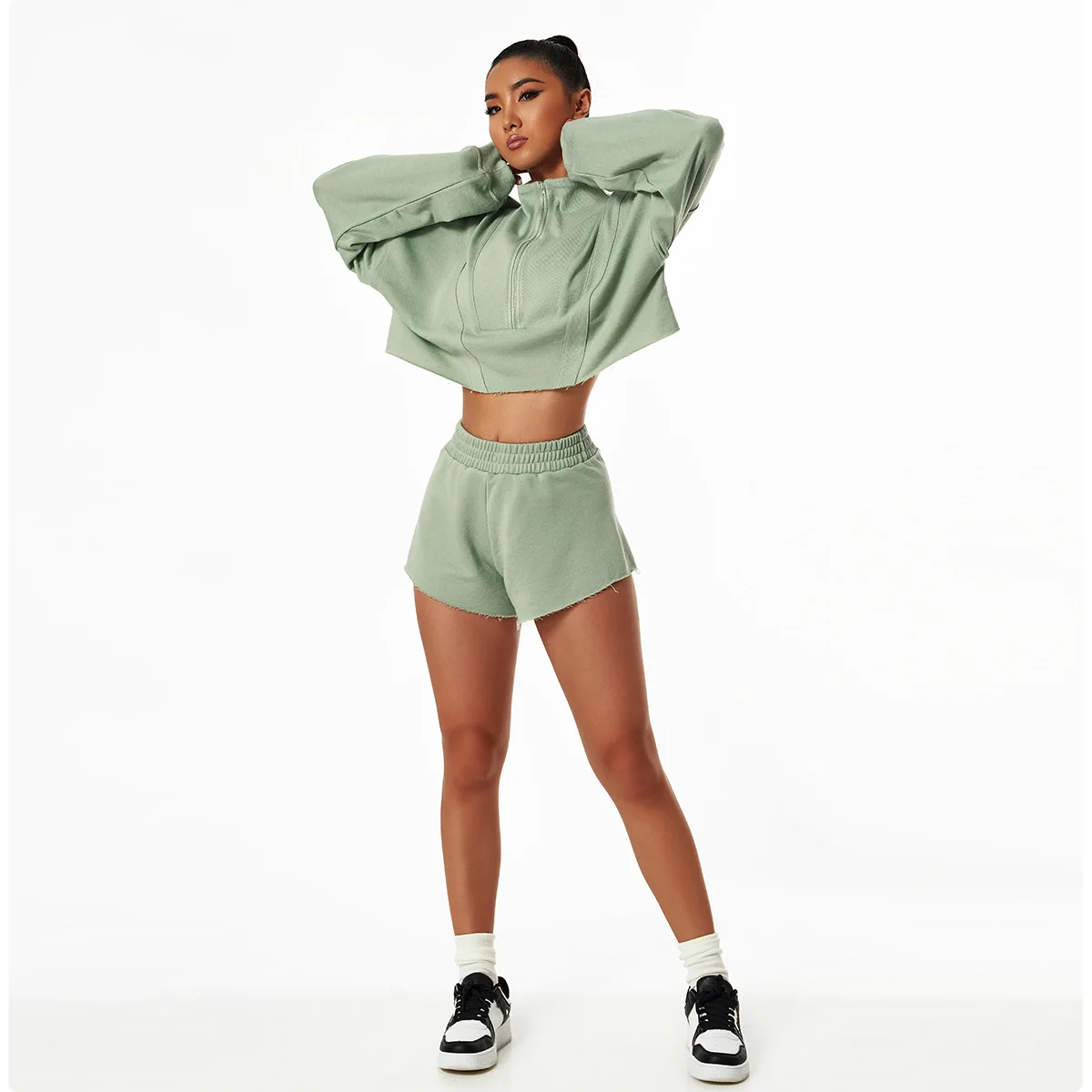 

Long Sleeve Sports Sweater Women's Loose Fashion Stand Collar Zipper Top Wear Gym Training Casual Outdoor Sweater