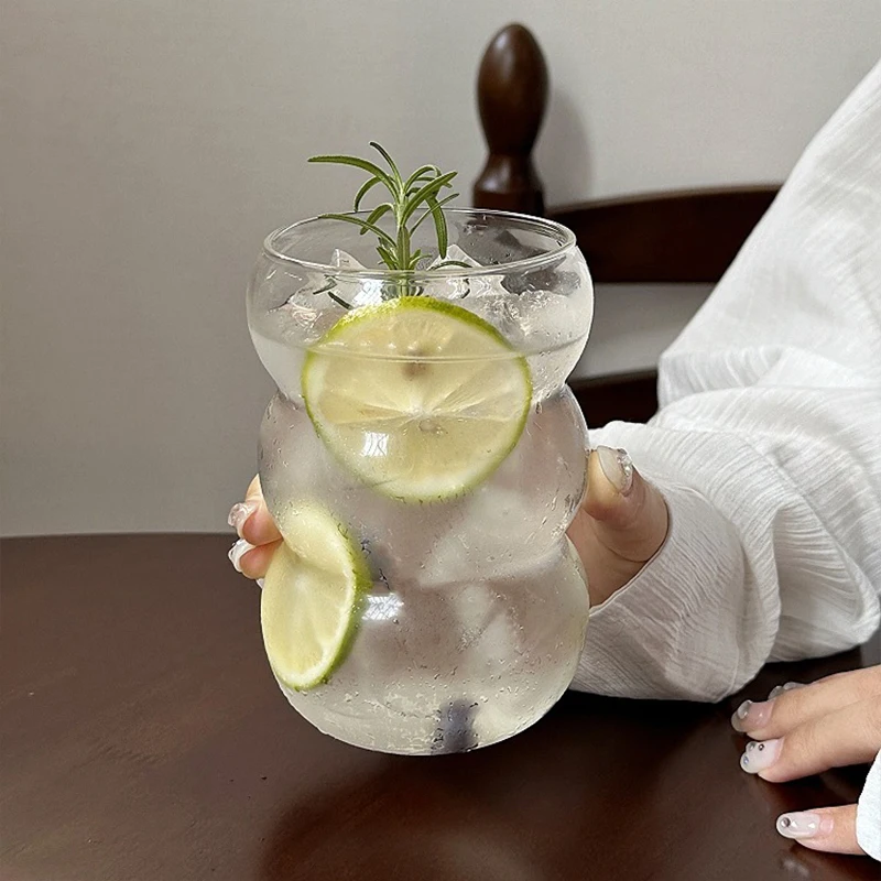 Стеклянная чашка из гофрированного стекла