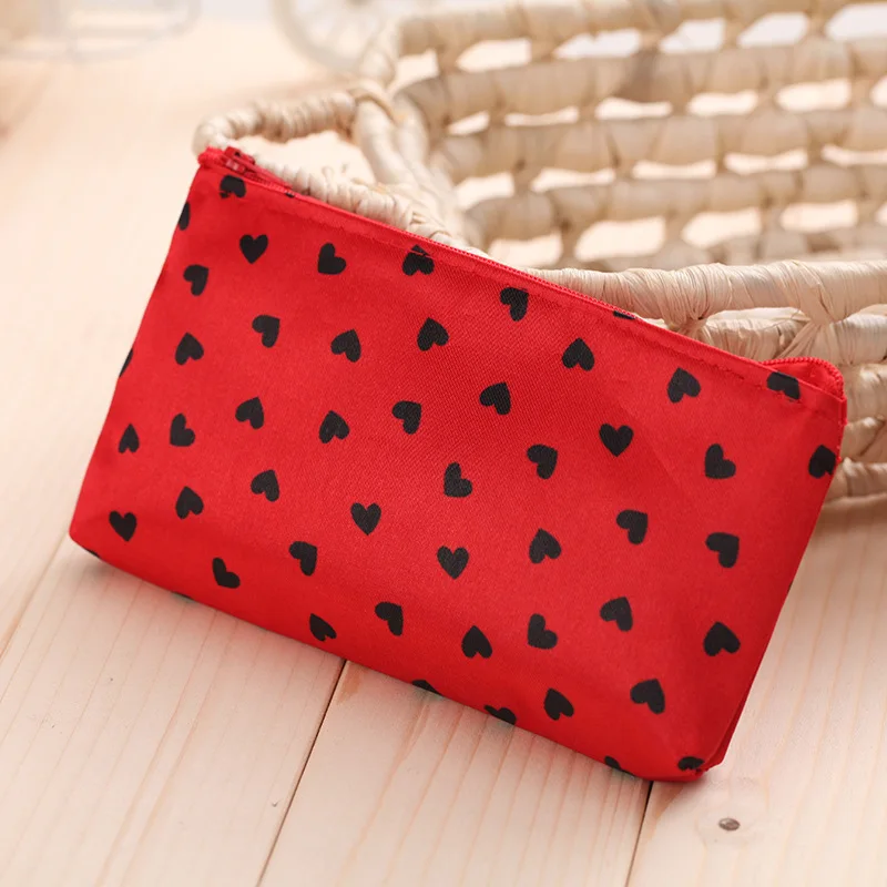 

Travel Beautician Cosmetic Bag Satin waterproof Love Small Makeup Bag Women Storage Package Case Bag Toothbrush Organizer
