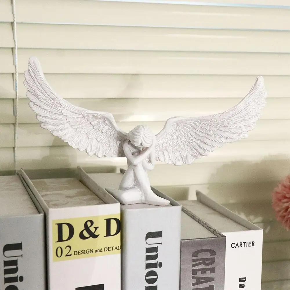 

No odor Modern Embrace Decoration Gift White Angel Angel Wing Statue Resin Crafts Bookcase Figurine Garden Ornaments