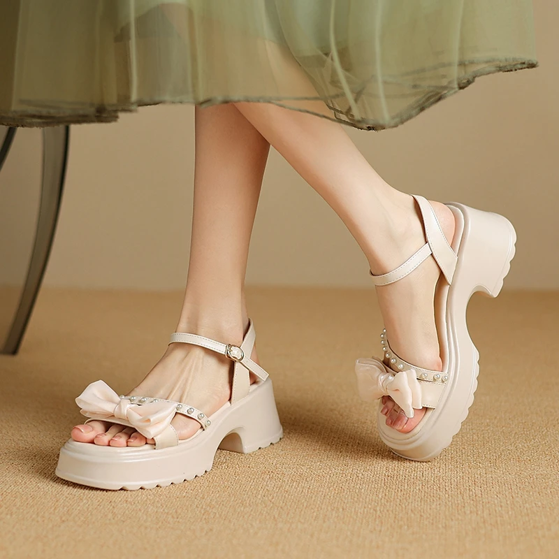 Сандалии женские на толстой подошве удобные мягкие босоножки с круглыми