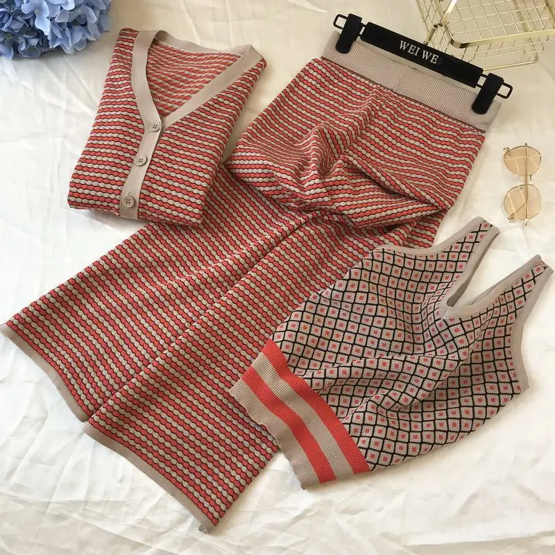 

2022 Spring New Ins Red Suit Long Sleeved Striped Cardigan Slit Wide-leg Pants Knitted Three Piece Sets Womens