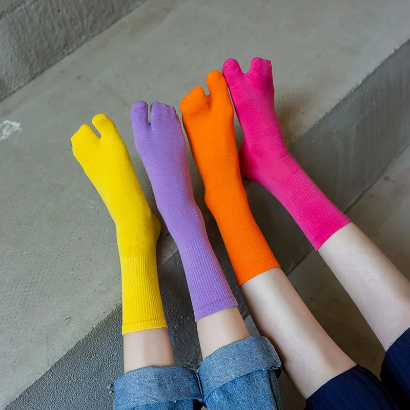 1 Pair High Quality Unisex Combed Cotton Split Toe Socks Funny Comfort Two-Toed Socks Japanese Harajuku Men Women's Tabi Socks