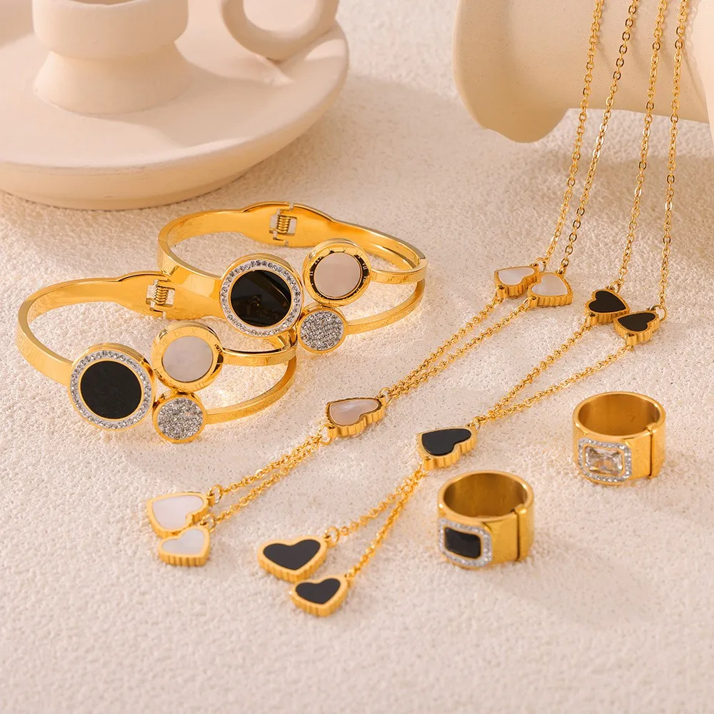 Женский комплект из колье и серёг нержавеющей стали