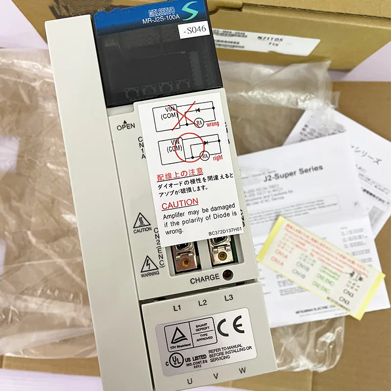 Совершенно новый MR-J2S-60B MR-J2S-60A MR-J2S-100A MR-J2S-200A MR-J2S-500B