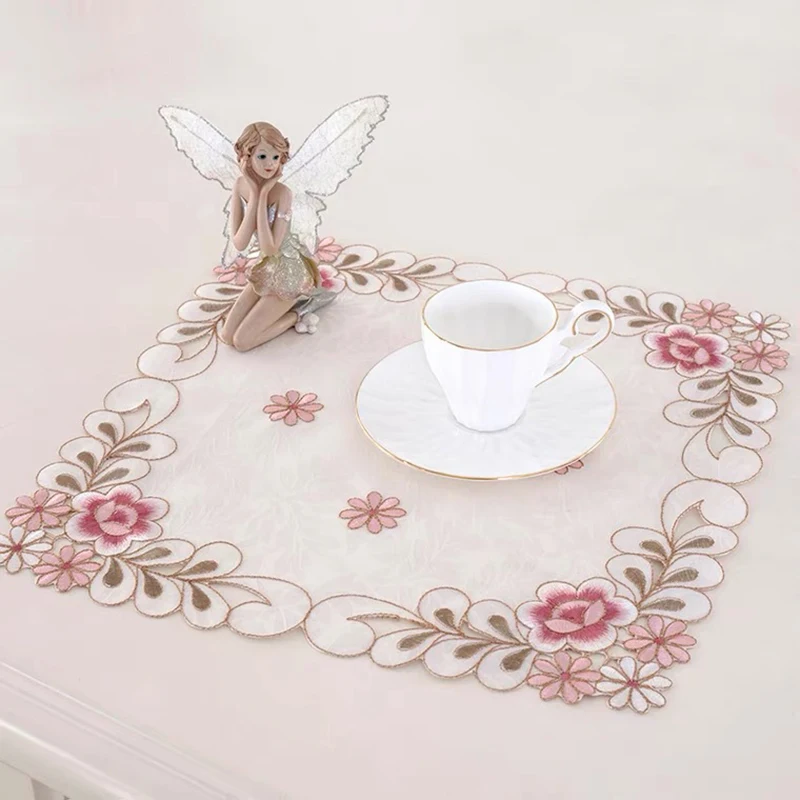 

2pcs/lot Embroidered Flower Table Mat Modern Dining Placemat Pad Bowls Coffee Cups Coaster Tea Table Mats Retro Home Decoration