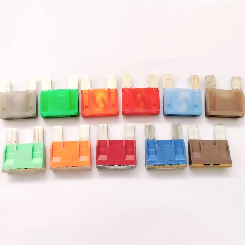 For Volkswagen Maiteng Santana Automobile Air Water Pump Fuse 2pcs