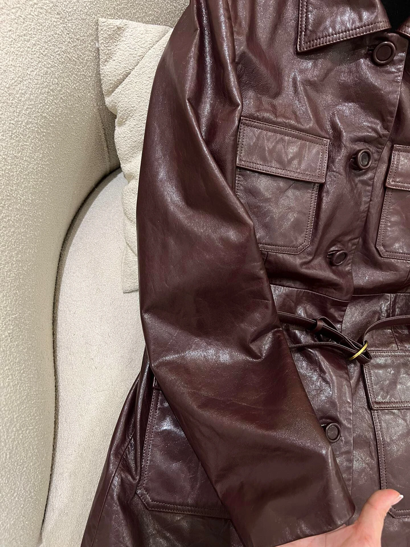 Осень-зима 2023 большое брендовое восковое двухцветное пальто из овчины