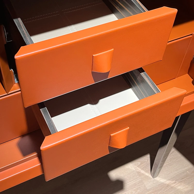 Рисунок 3 - Винный шкаф из нержавеющей стали под заказ