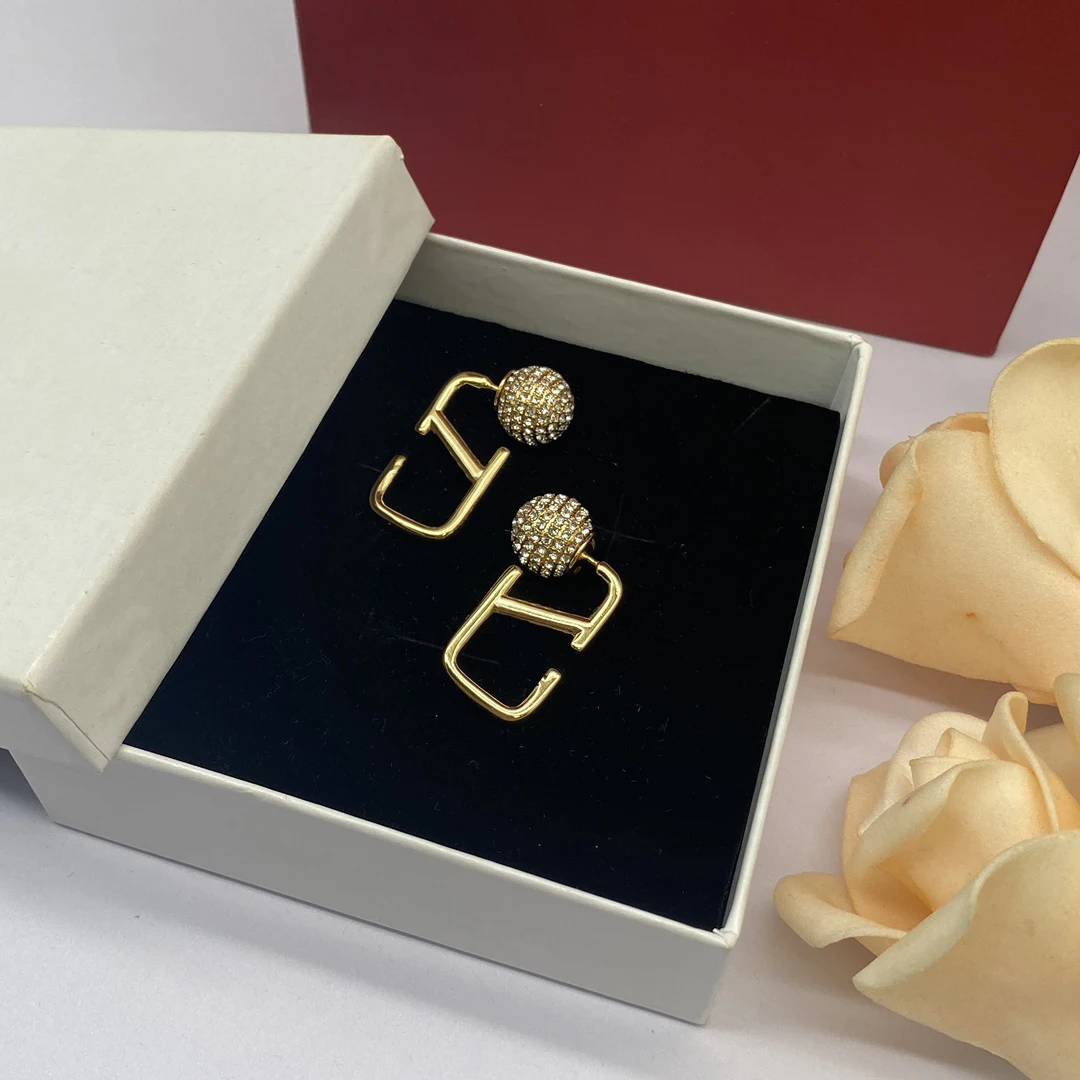 2023 Round Letter Rhinestone Christmas Jewelry Women's Fashion Earrings