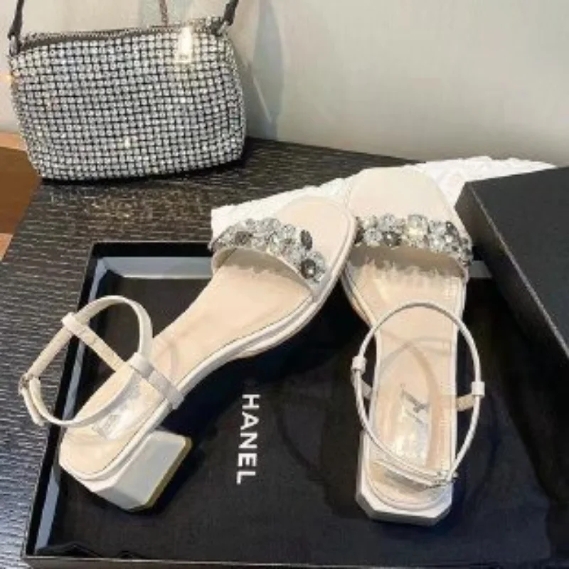 

2023 Summer Luxury Rhinestone Sandals Women Transparent Low Heels Shoes Pointed Toe Party Sandals for Women Fashion Shoes