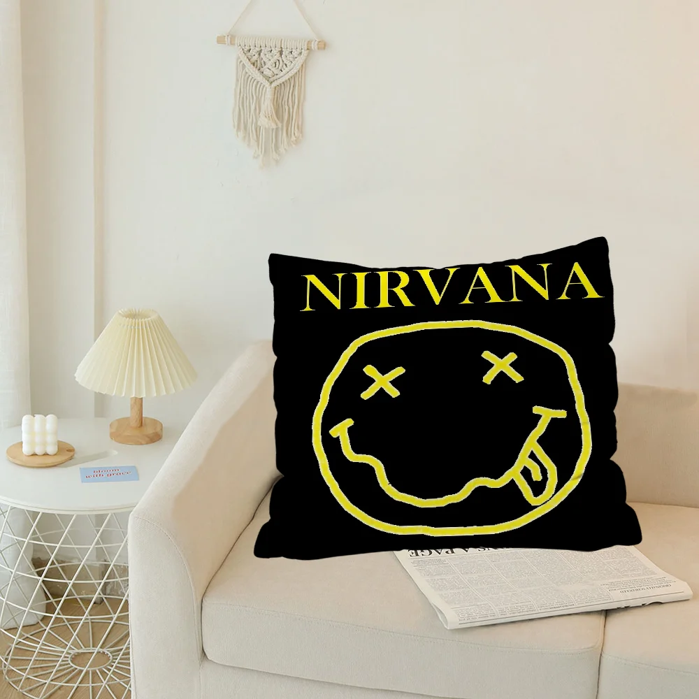 Современные брендовые декоративные наволочки из полиэстера/хлопка Nirvanas простые