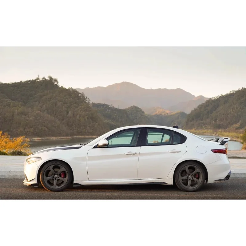 Фото Новейший комплект кузова высокого качества для Alfa Romeo Giulia 17-24, обновленный стиль робота, автозапчасти, боковая юбка, капот, задний диффузор, автомобиль Pa №4