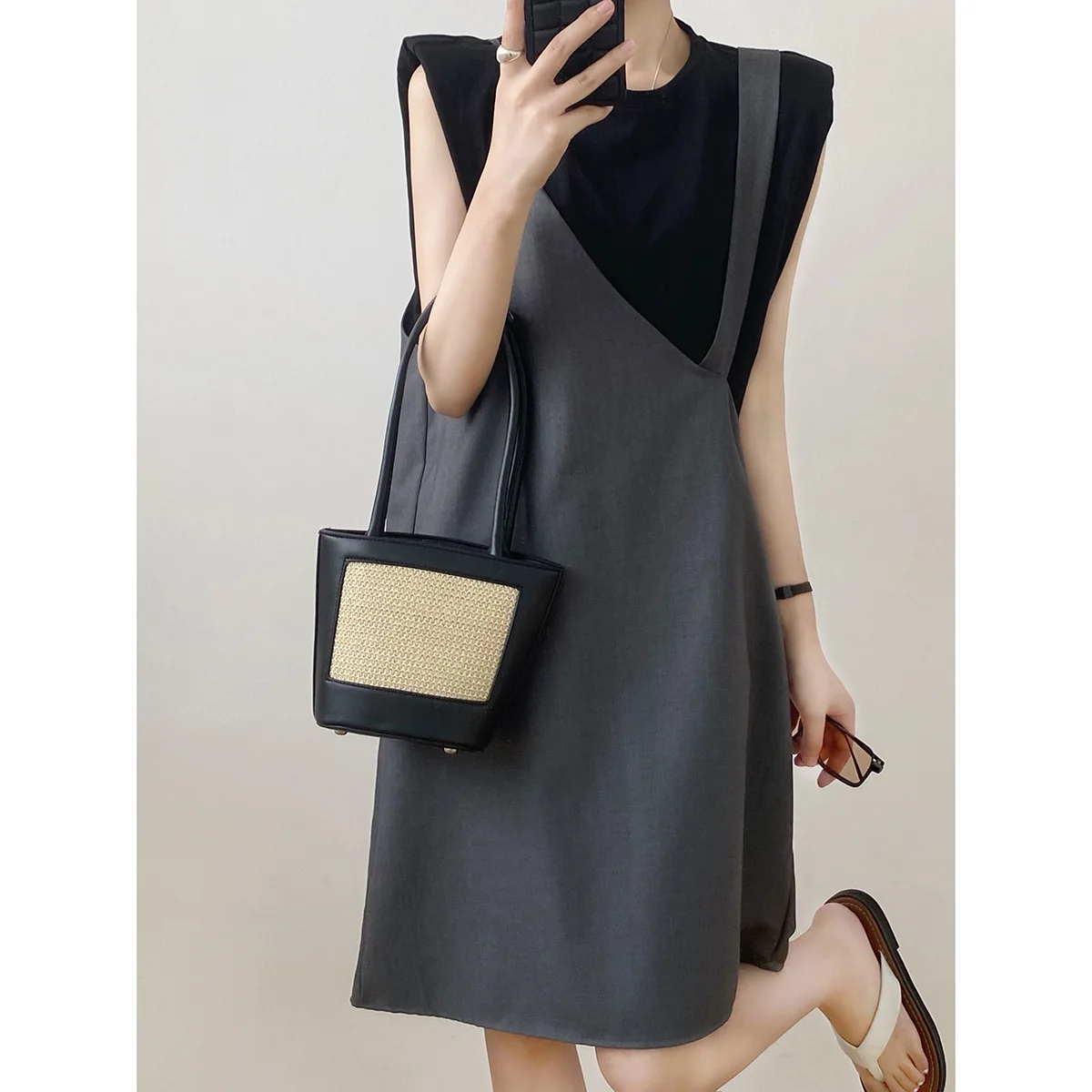 

SuperAen Casual Fashion Suspender Dress Tshirt Sets 2022 Summer New Style Korean Dress Two-piece Set