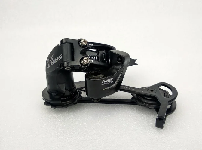Задний переключатель передач SRAM X4 3X8/9