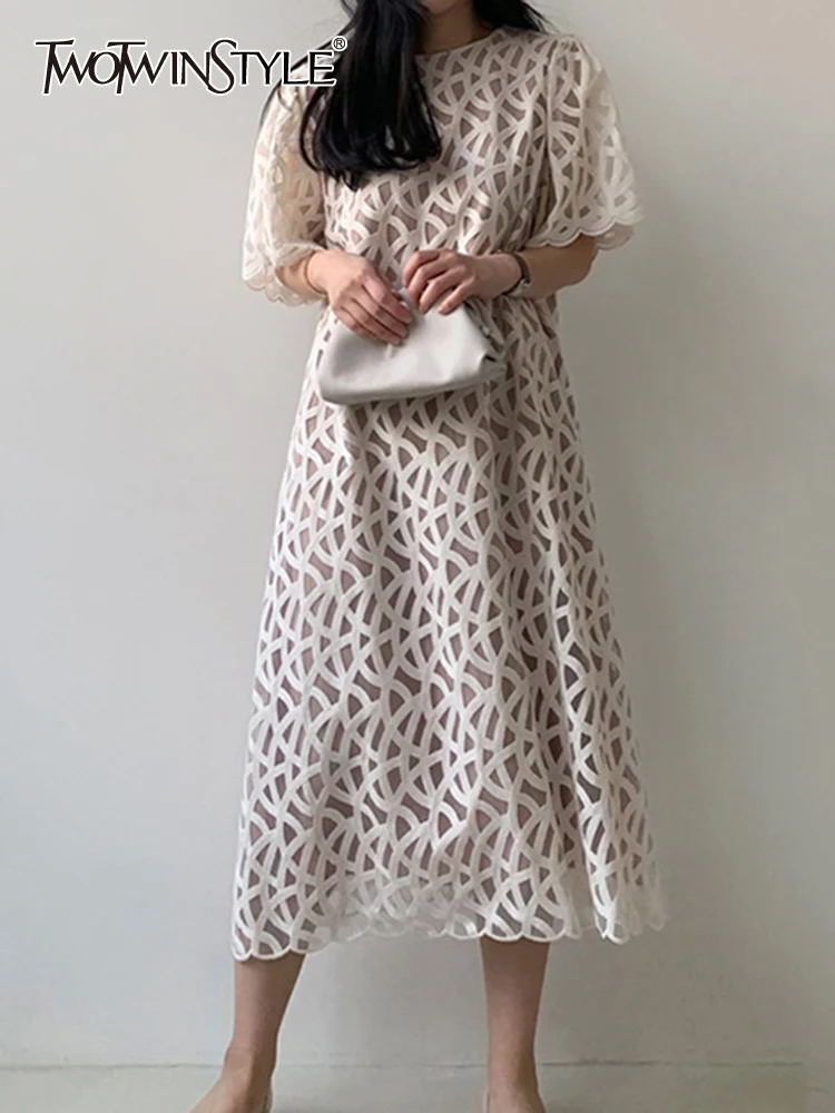

TWOTWINSTYLE Vintage Hollow Out Long Dress Women O Neck Short Sleeve High Waist Loose Midi Dresses Female Korean 2022 Summer New