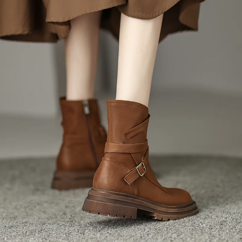 Женские резиновые сапоги. Женская обувь на молнии с круглым носком и дождем. 2024.