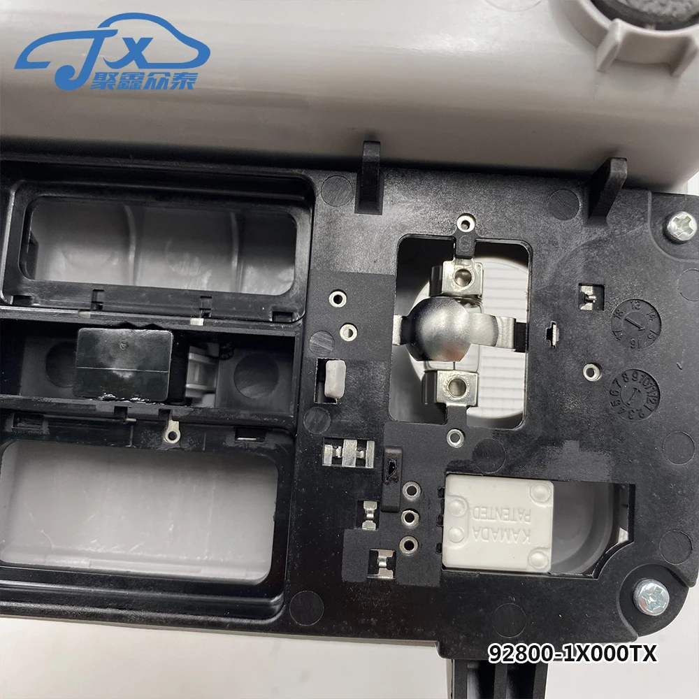 Фото Для Hyundai i30/i30CW 2010-2008 Cerato: потолочный выключатель освещения салона, лампа для чтения, чехол для очков, артикул 928001X000 №5