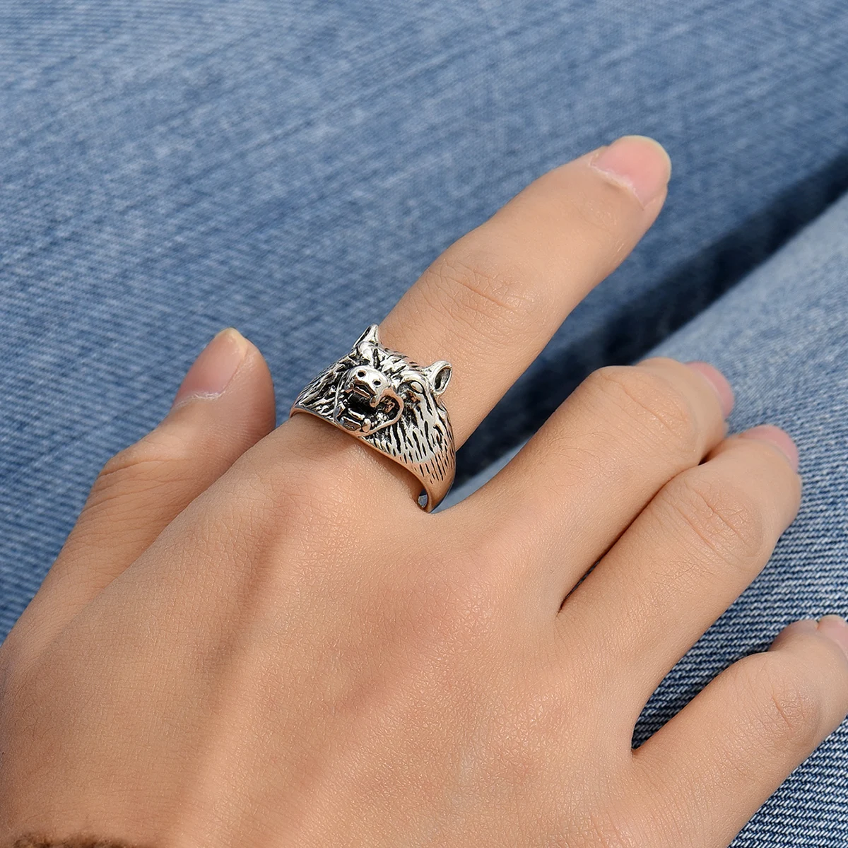 

Trendy personality male retro fashion ring for men and women wolf head ring jewelry