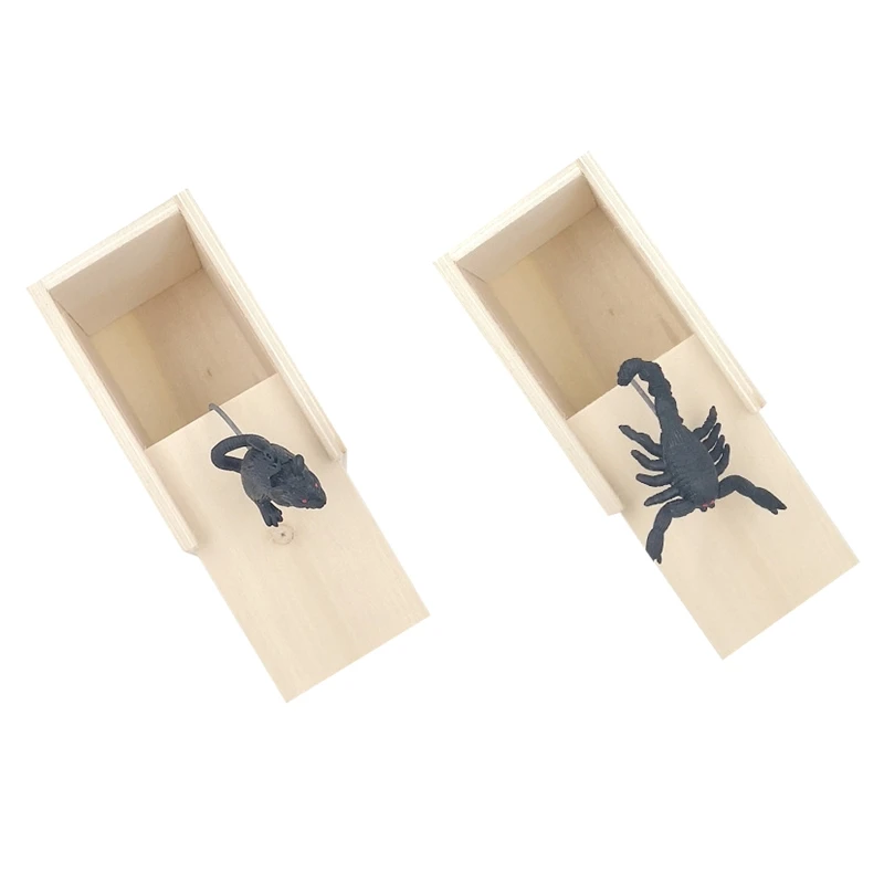 

Novelty Trick Toy Wooden Box Funny Spoof Scorpions/Mouse Funny Party Supplies
