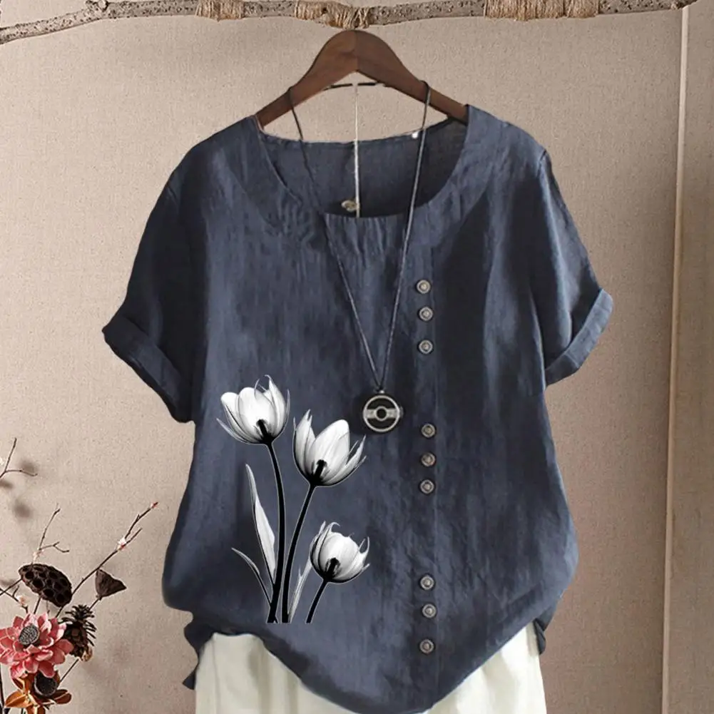

Women Floral Print Top Vintage-inspired Floral Tops for Women Short Sleeve T-shirts Loose Blouses with Button Round Neck Details
