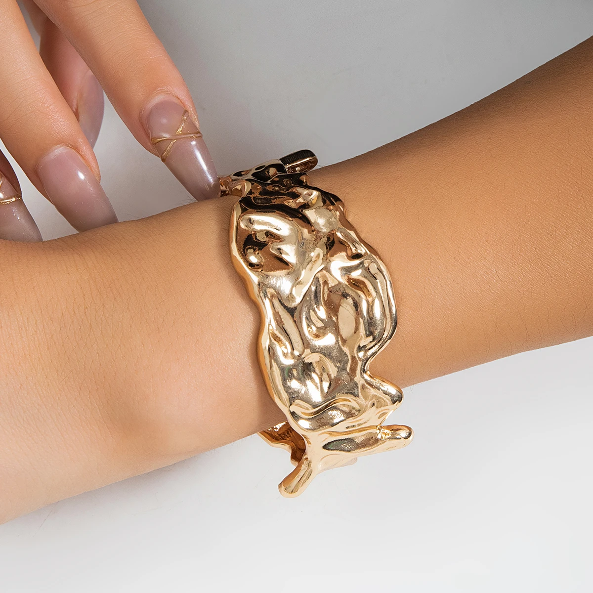 Открытый широкий неровный Металлический Браслет-манжета для женщин модные