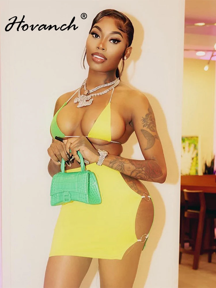 

Hovanch Sleeveless Lace Up Cut Contrast Bikini With Side Ring Tight Two Piece Mini Skirt 2022 Summer Beach Leisure Resort Style