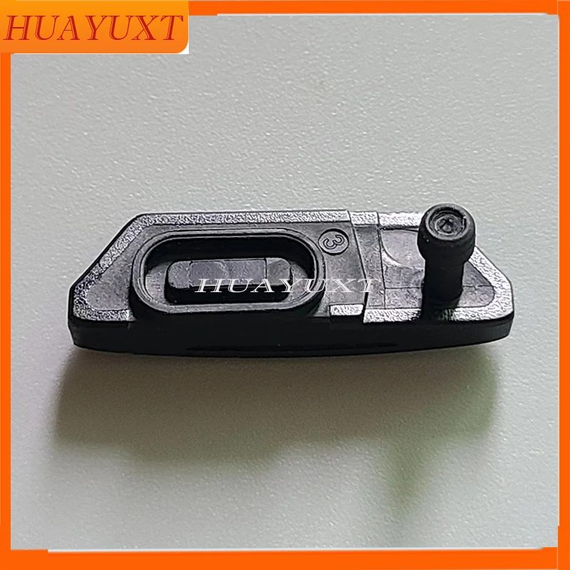 Резиновая заглушка для Garmin Edge 540 Edge 840 USB, оригинальная резиновая заглушка нижнего интерфейса с винтом, запасные части. (art.: 3920dd193d003) - 3920dd193d003