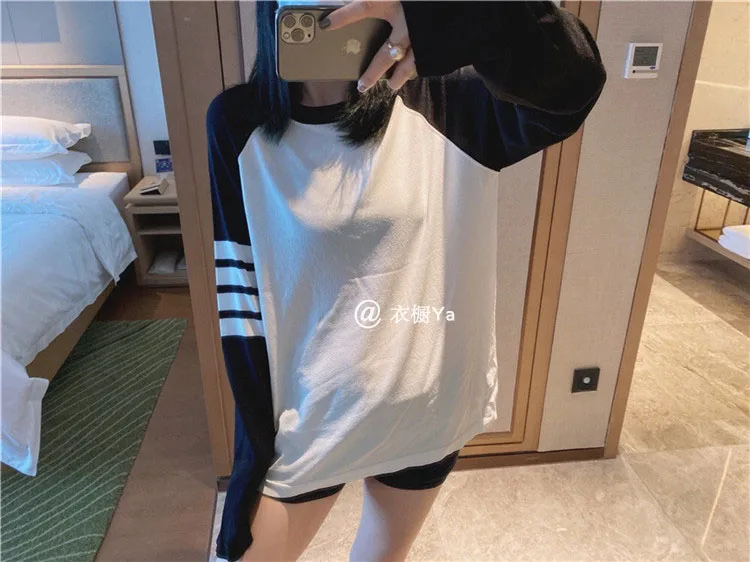 

Contrast color tb striped long-sleeved t-shirt ins super fire knitted ice silk sunscreen air-conditioning shirt top is thin
