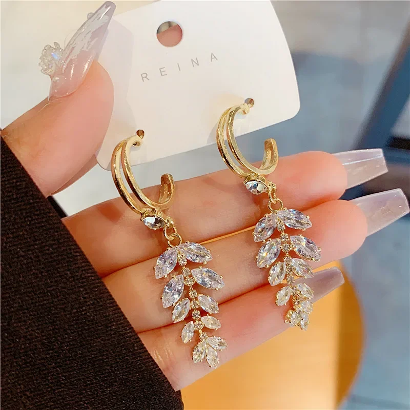 Роскошные длинные висячие серьги золотого цвета с листьями и кристаллами для