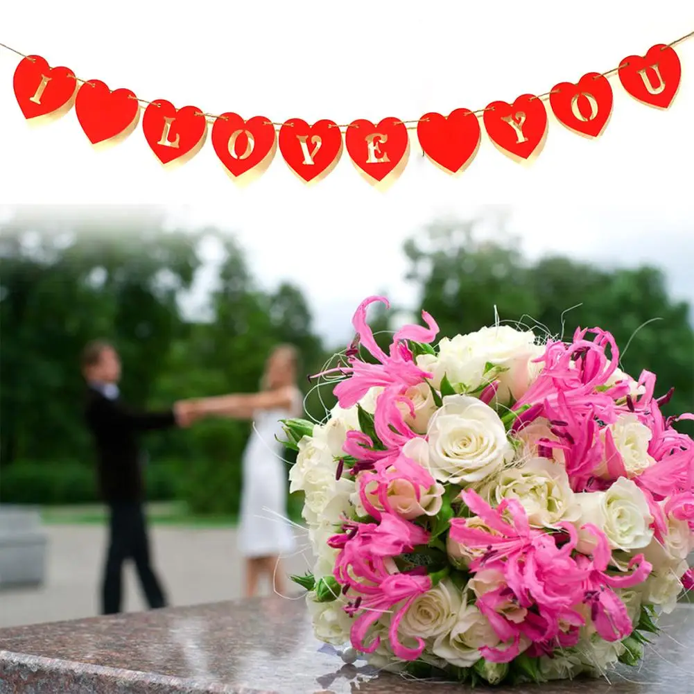 

[Clearance Sale] Wooden Red Love Heart Hollow Out I Love You Garland Banners Decoration for Wedding Anniversary Party