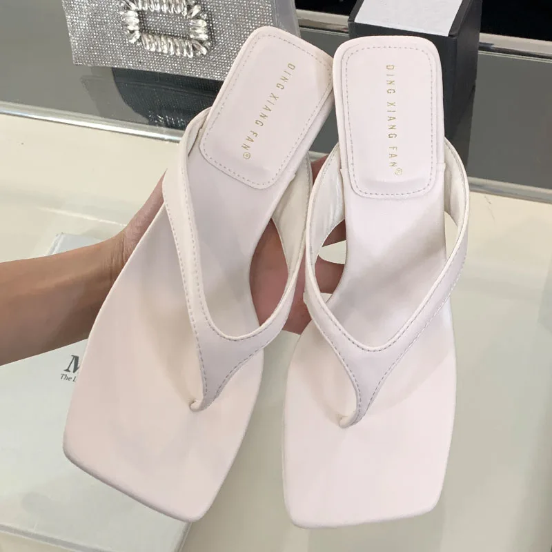 Шлепанцы женские на среднем каблуке сланцы летняя обувь туфли-лодочки 2024