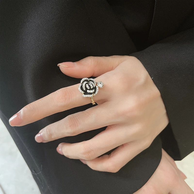 

Black Rhinestone Rose Flower Ring Flower Opening Adjustable Rings Women's Jewelry Luxury Elegant Party Custom Gift Wholesale