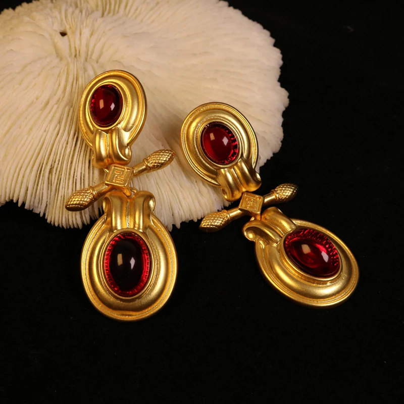 

Luxury Oval Red Glass Stud Earrings Pendant Fashion Elegant Jewelry For Party Gifts