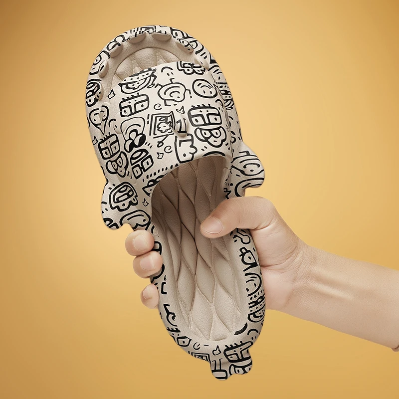 

Street Wear Designer Brand Men Slides Slippers Unisex Women Men Thick Bottom Slippers Platform Shoes New Ladies Female Sandals