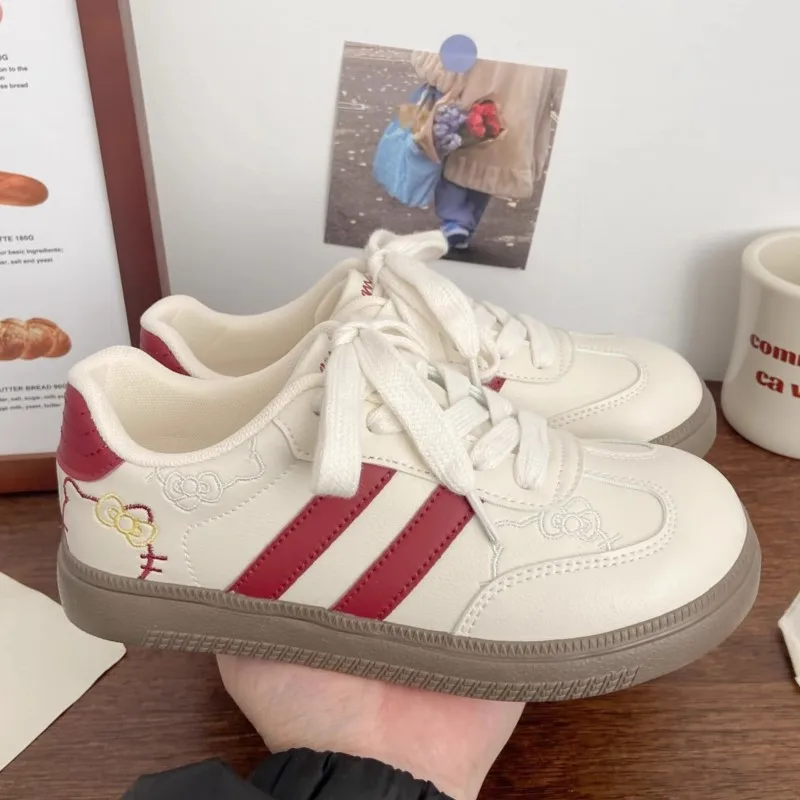 2025 всесезонные тренировочные туфли с милой кошкой и вышивкой женские шикарные