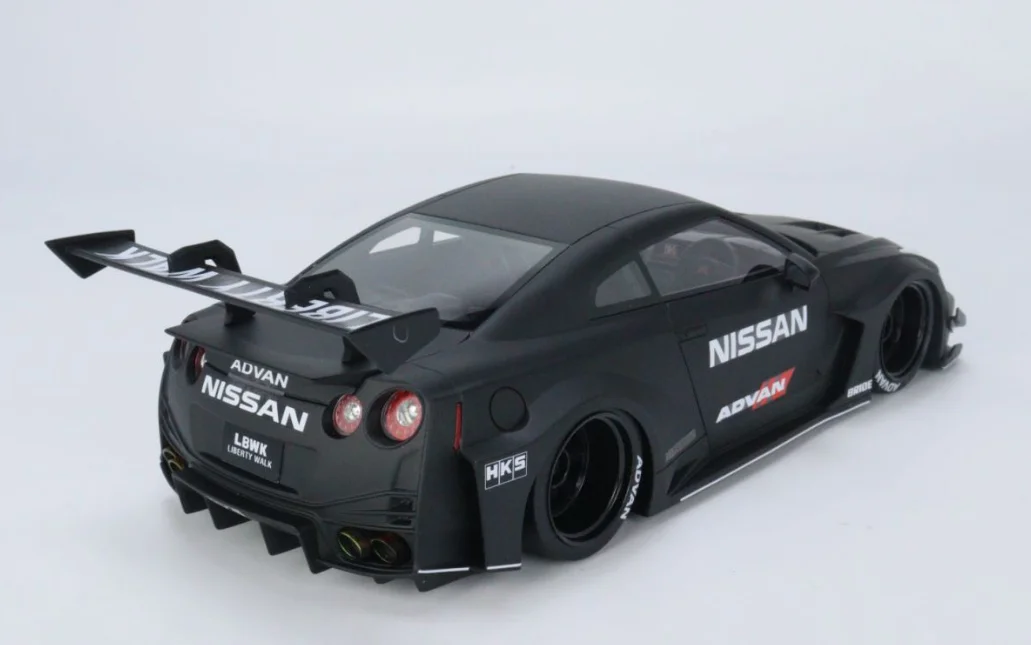 Масштабная модель автомобиля Topspeed 1:18 LB Widebody GT 35GT-RR из смолы (art.: 3920daa87fe69) - 3920daa87fe69