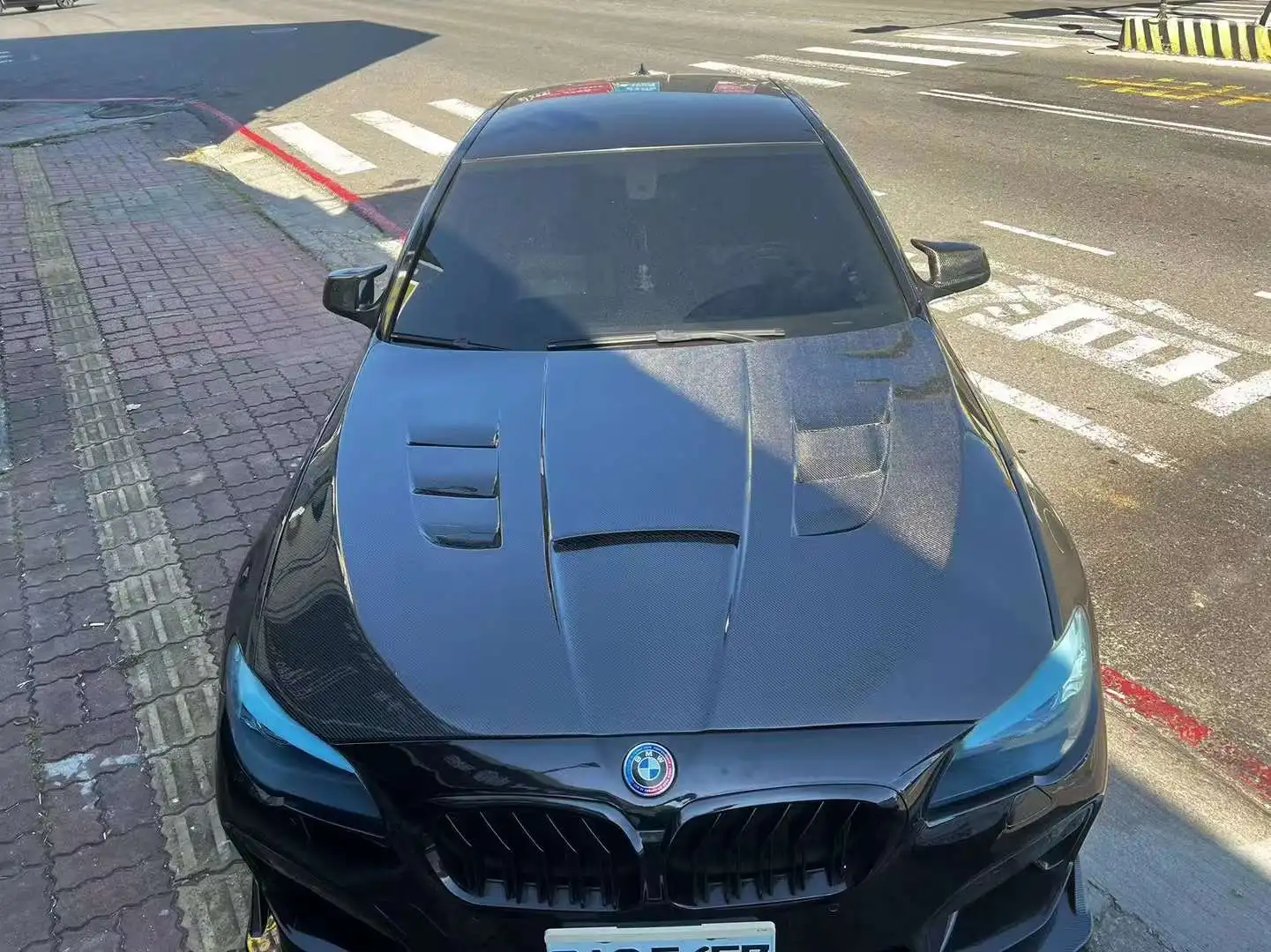 Капот двигателя из углеродного волокна в стиле HAMANN для BMW F10 5 серии обновление