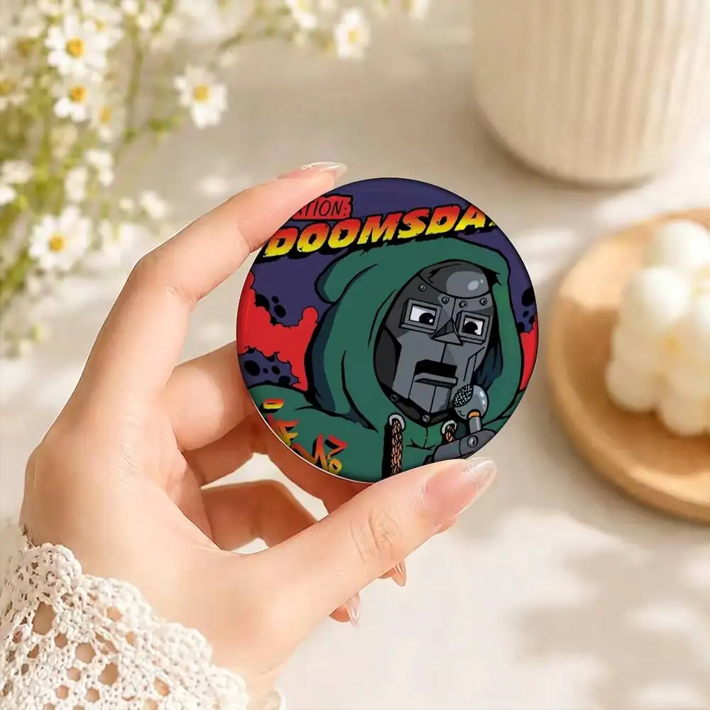 M-MF D-DOOM Рэпер Madlib Эмалевая брошь из жести Круглый значок Косплей Ниджиген Отаку Культура Значок 25мм 32мм 44мм 58мм (art.: 3920dcee7b0cc) - 3920dcee7b0cc