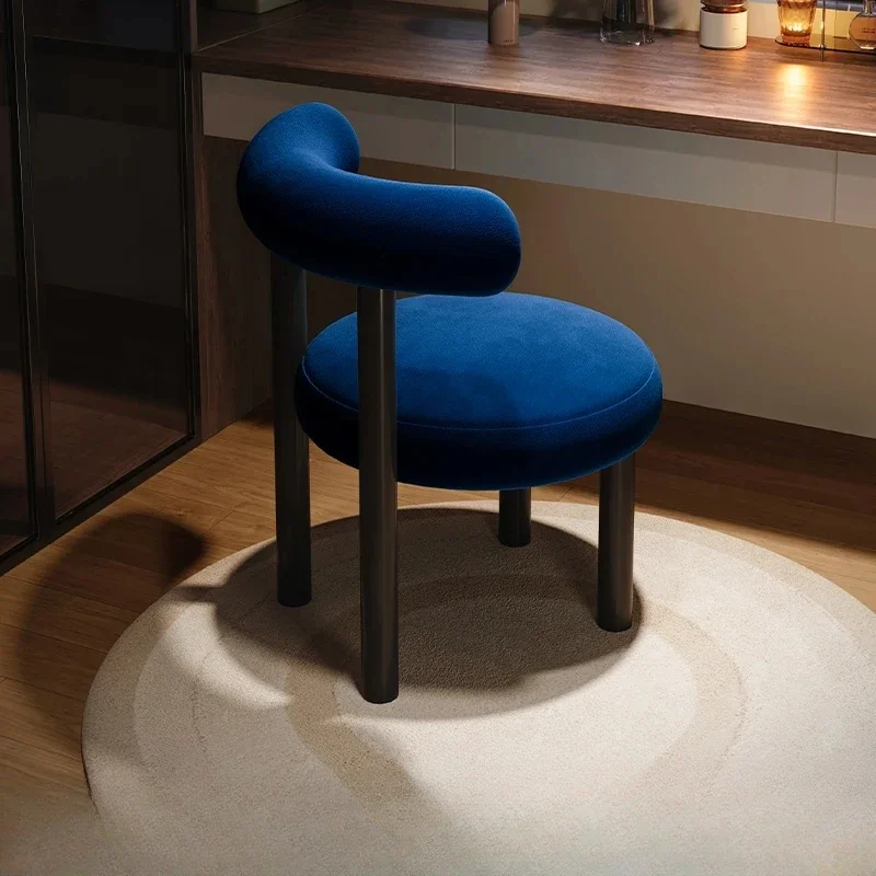 Пушистое шерстяное кресло дизайнерское в скандинавском стиле Современная