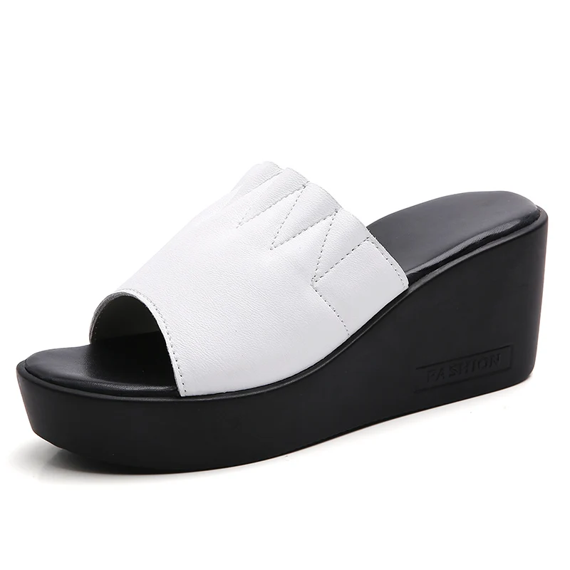 Summer White Outside Wedges Slippers Women Beach Shoes Light Casual Fashion Outdoor Slipper Female Slippers Black Platform Shoes