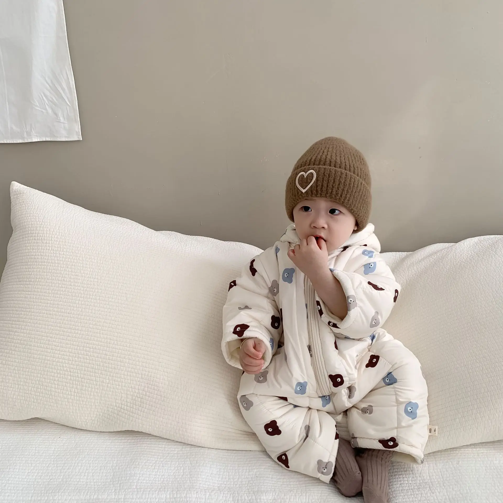 Новинка 2023, зимний детский комбинезон с капюшоном