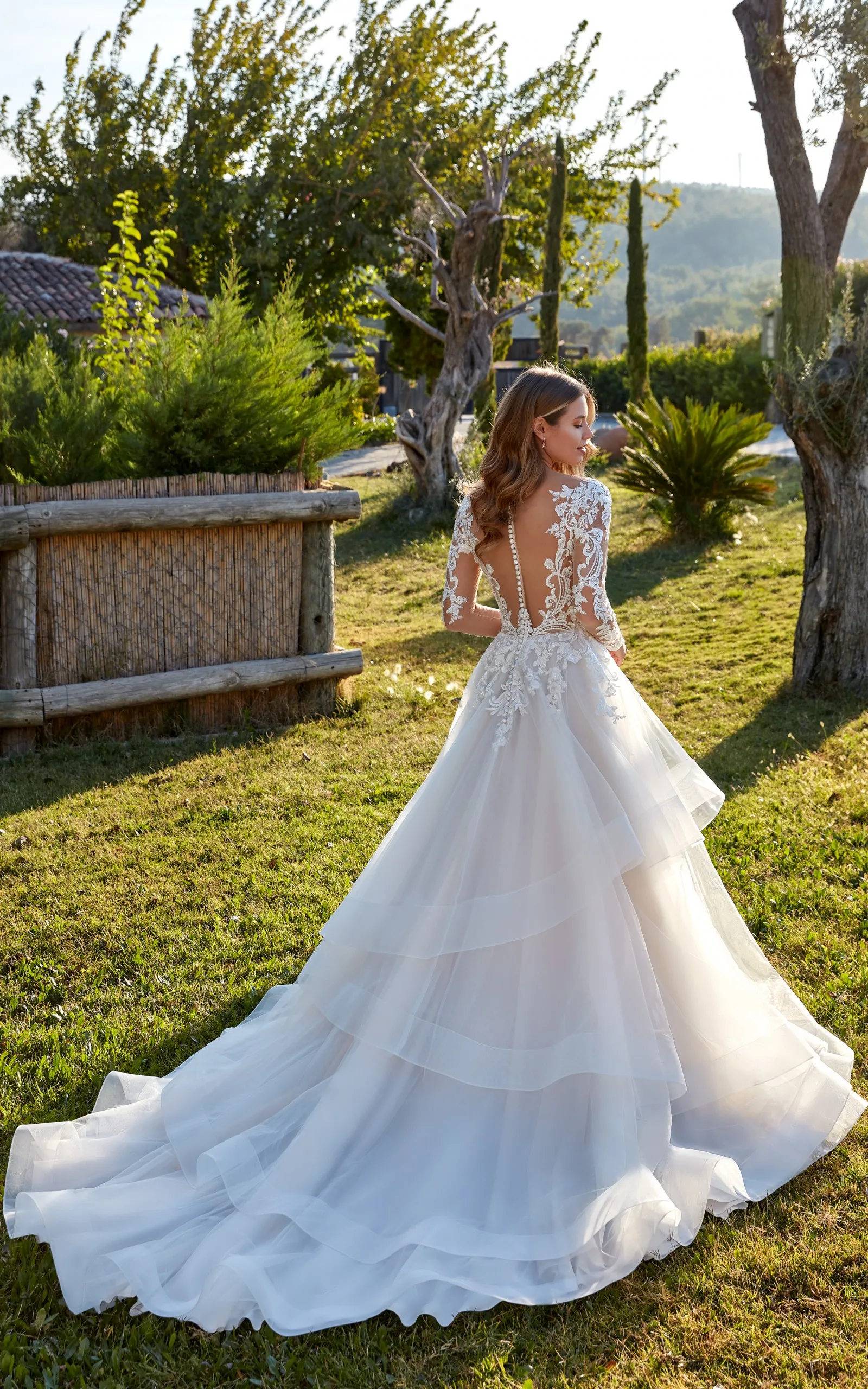 Рисунок 2 - Многослойное бальное платье MACDOUGAL