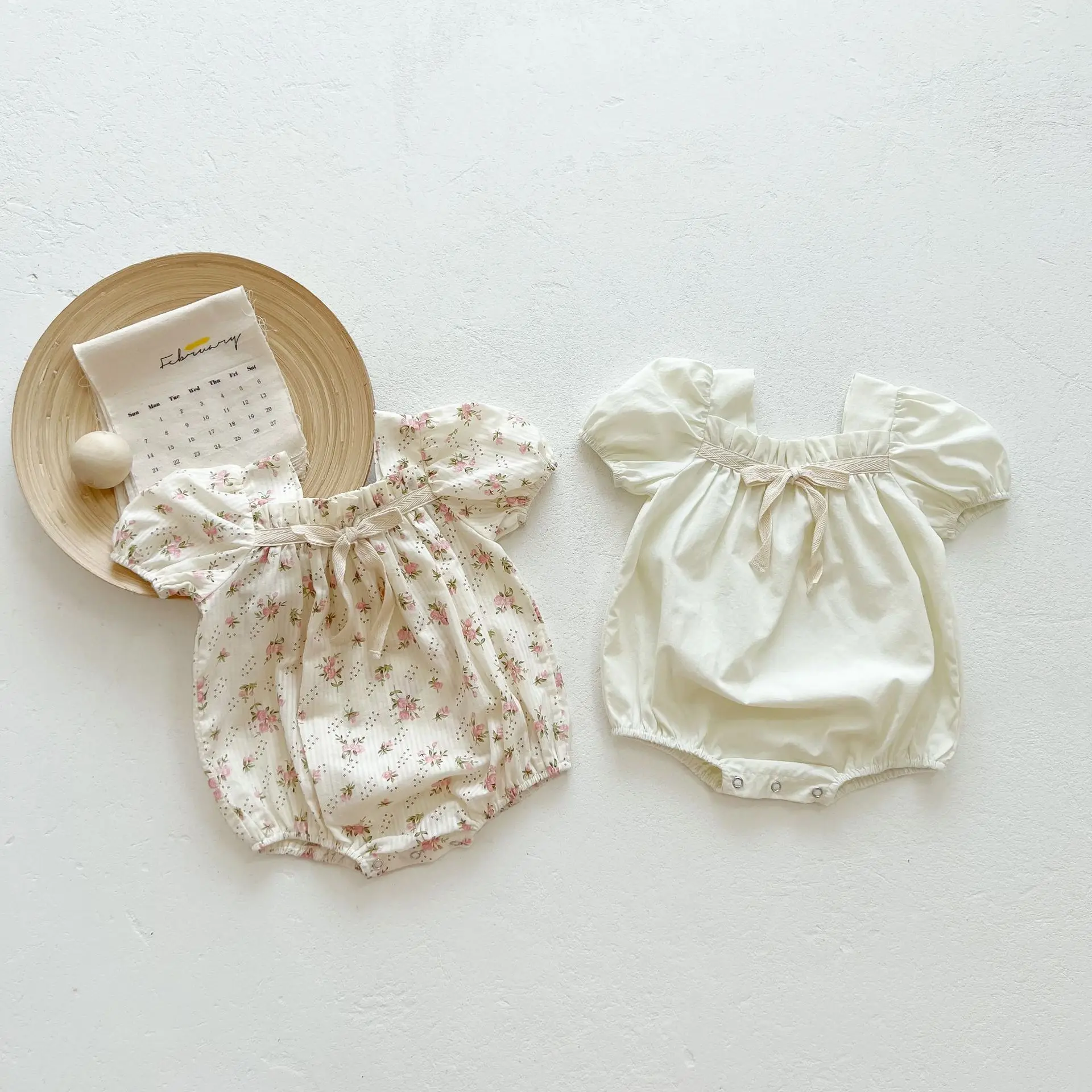 

Baby Summer Clothes for Girls Puff Sleeve Infant Jumpsuit Flower Printed Bow Toddler Onesie Costume 0-3 Years Old