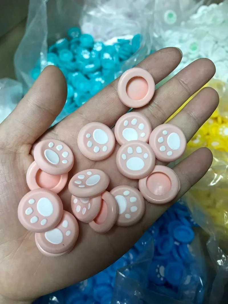 Обновите свои игры с помощью 4 захватов для больших пальцев кошачьей лапы