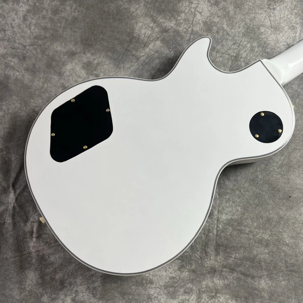 Высококачественная электрогитара корпус из белого массива дерева накладка