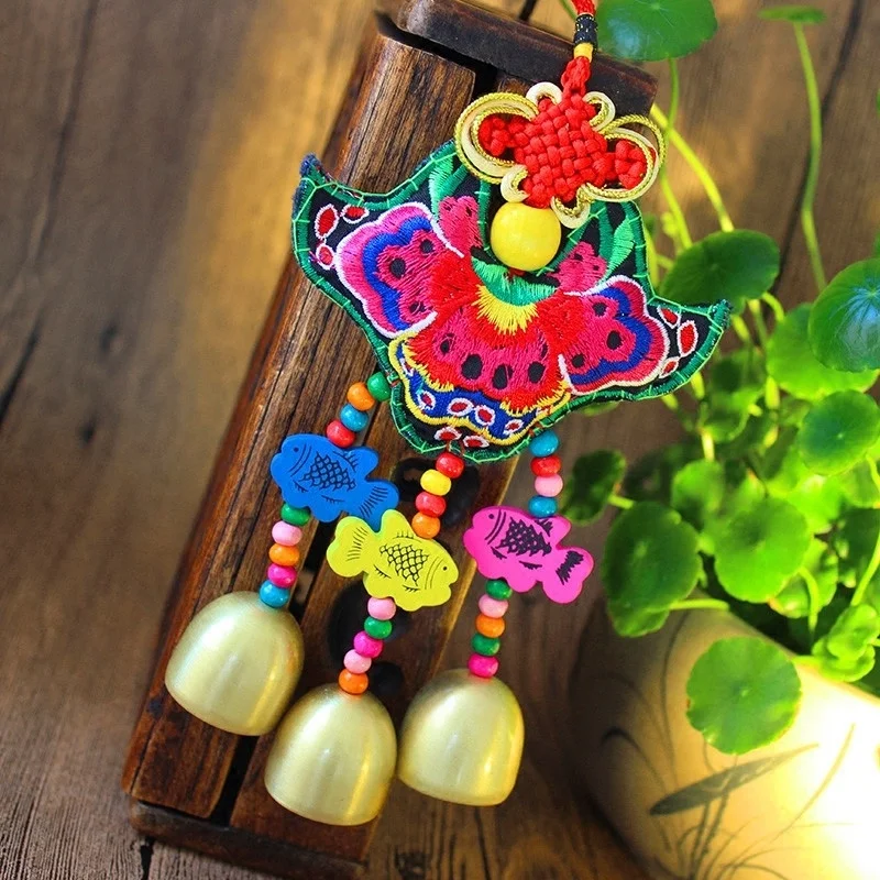 

Yunnan, государственный ветряной колокольчик, подвеска с вышивкой, медный колокольчик, подвесные ювелирные изделия, подарок, ночной рынок