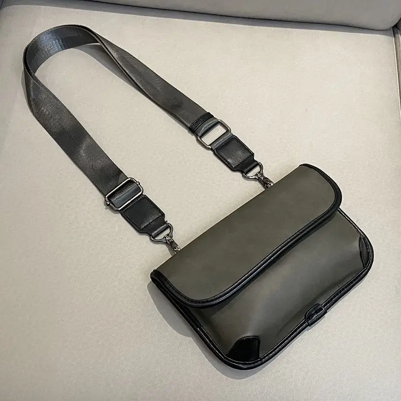 Japanese Style Men's Messenger Bag 2023 New Men's and Women's Fashion Shoulder Small Bag Versatile Simple Ins Casual Crossbody B