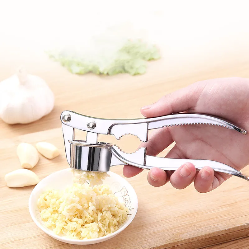 

1pcs Kitchen Cooking Ginger Squeezer Masher Handheld Mincer Tools Imitating Stainless Steel Multifunction Garlic Press Crusher