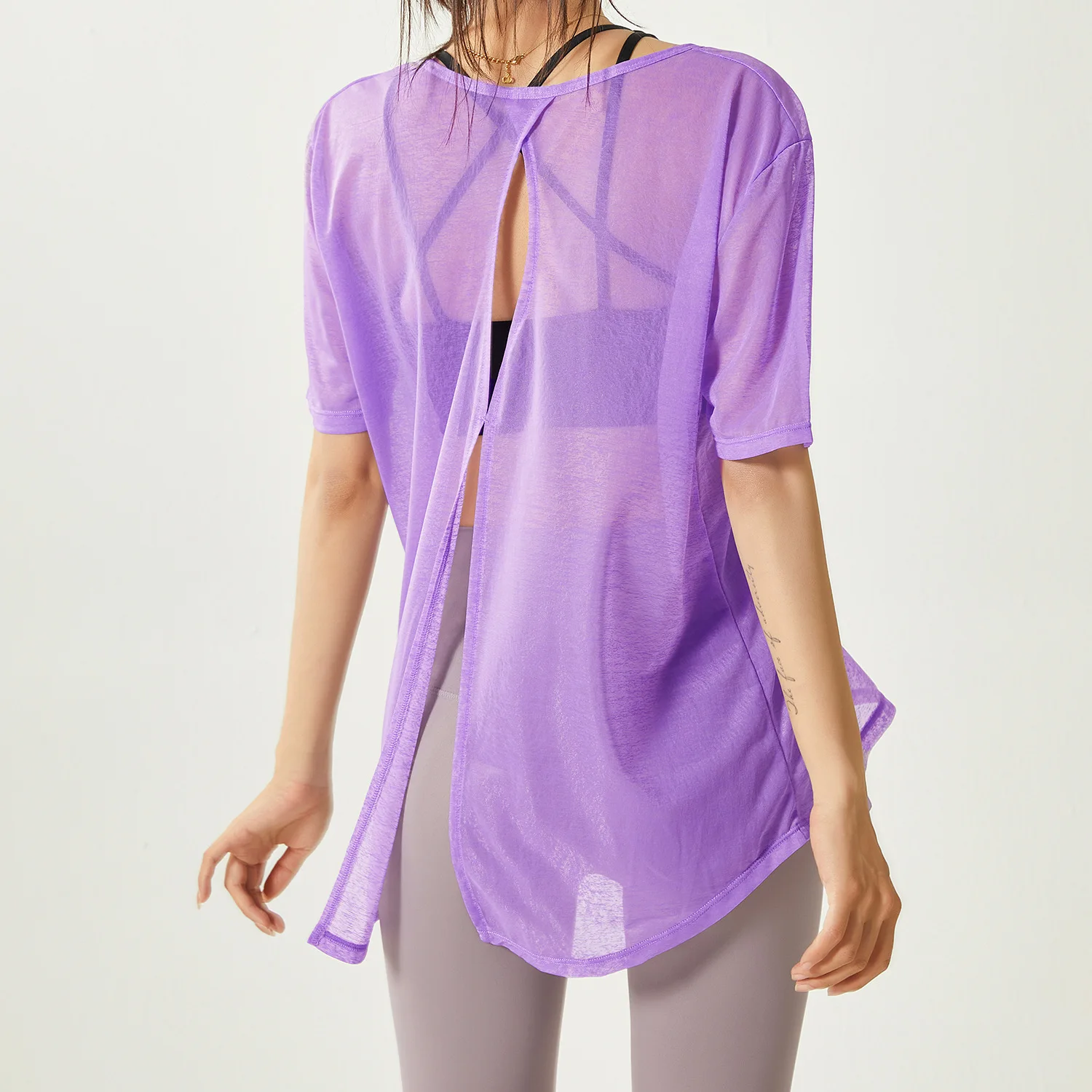 

Летние женские тонкие свободные сетчатые топы для йоги, спортивные футболки с коротким рукавом, быстросохнущая Раздвоенная рубашка для бега, топ для тренировок в тренажерном зале, блузка